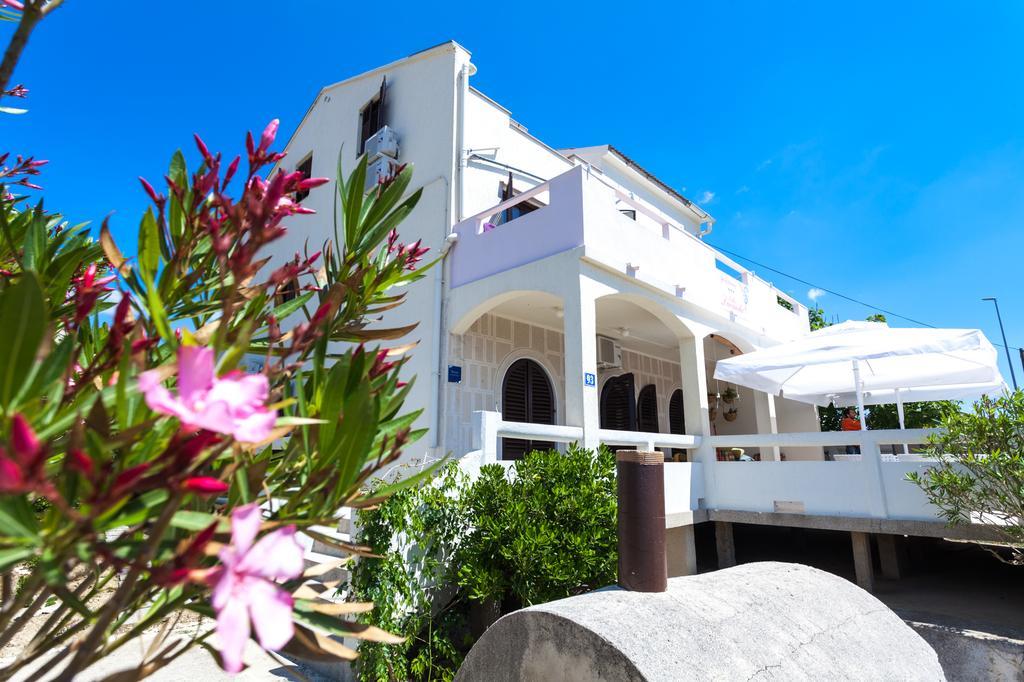 Villa Lavanda Паг Екстериор снимка