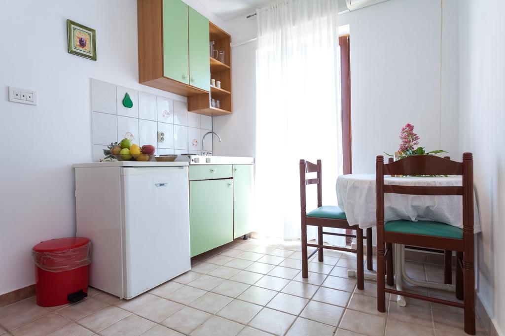 Villa Lavanda Паг Екстериор снимка