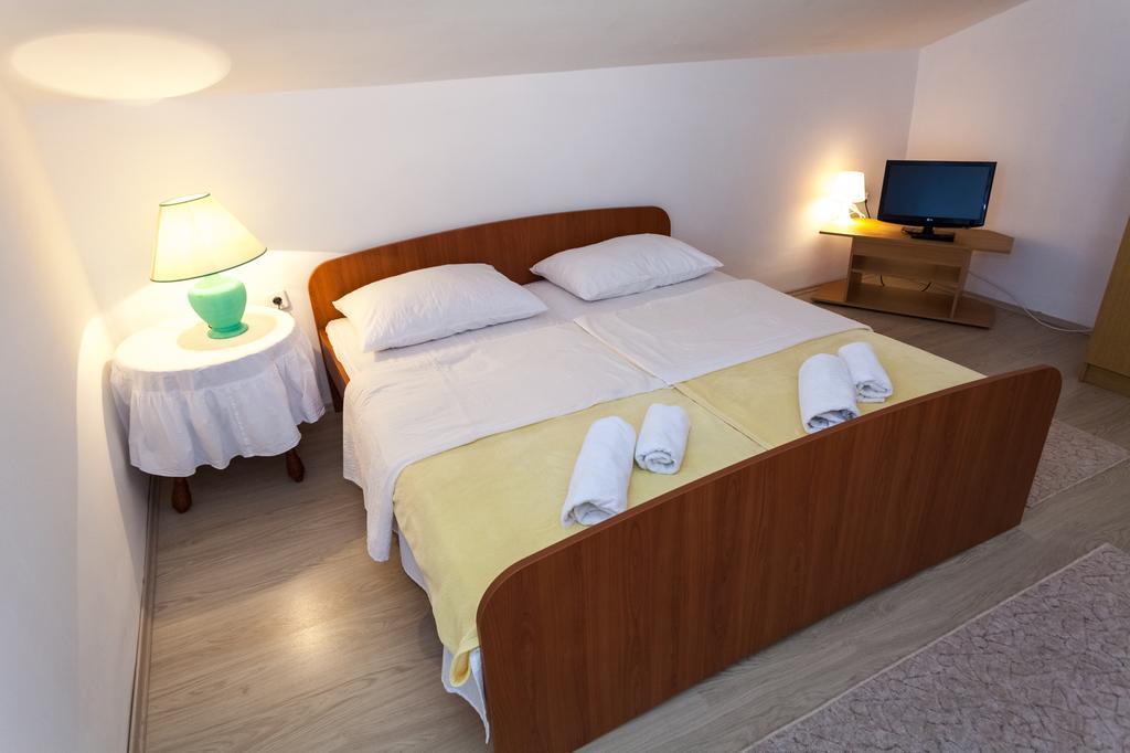 Villa Lavanda Паг Екстериор снимка