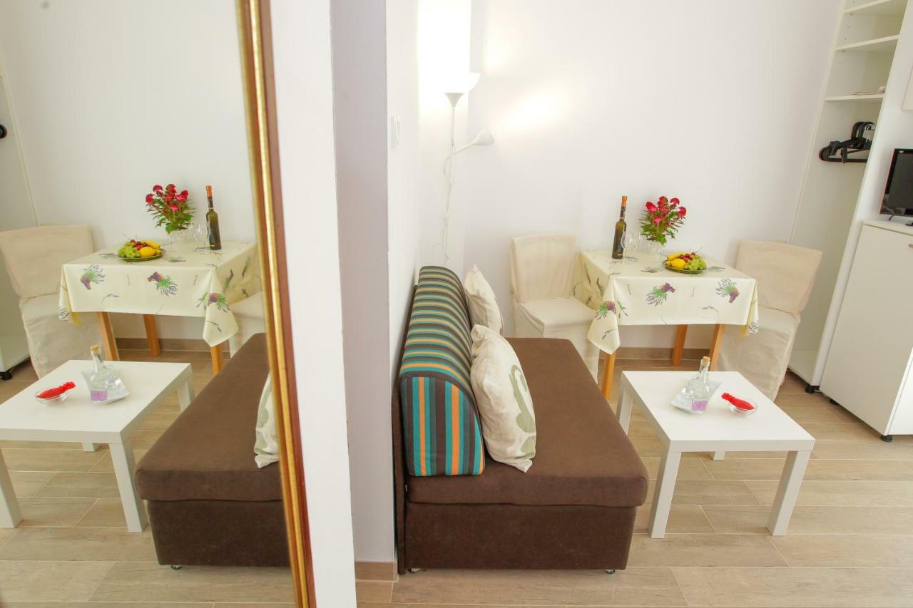 Villa Lavanda Паг Екстериор снимка