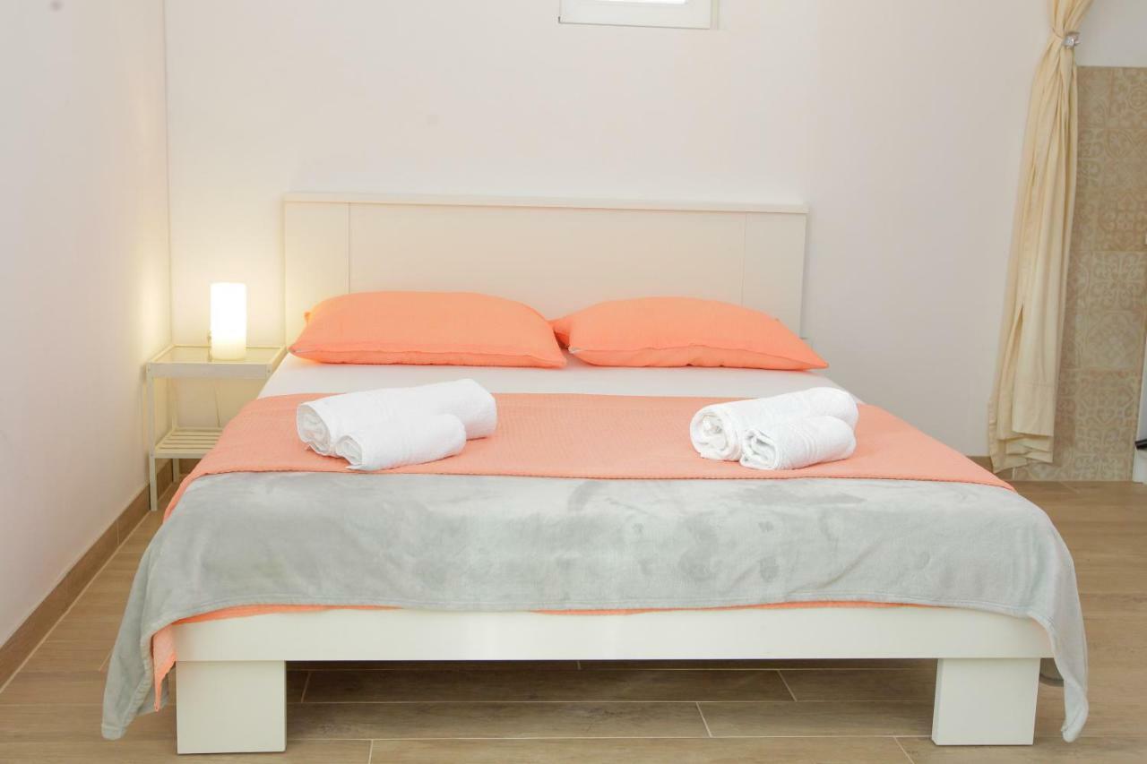 Villa Lavanda Паг Екстериор снимка