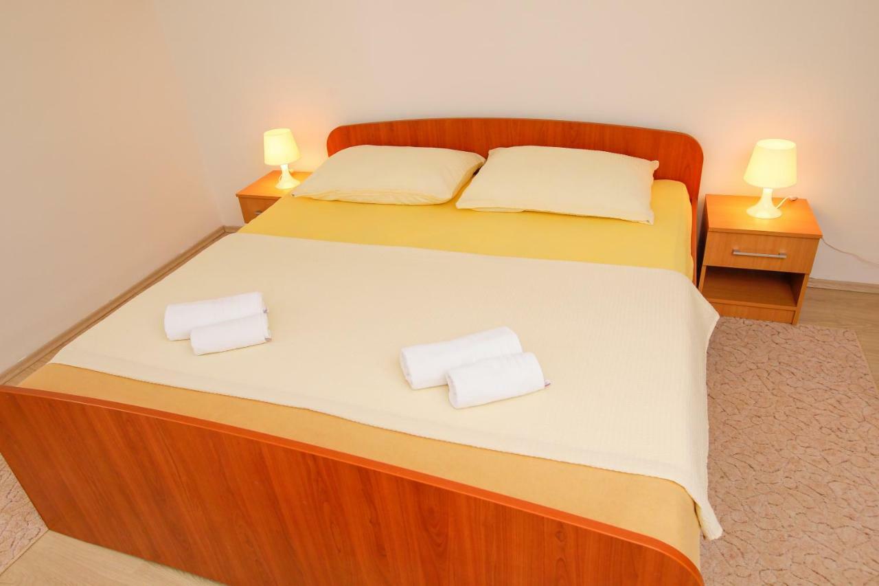 Villa Lavanda Паг Екстериор снимка