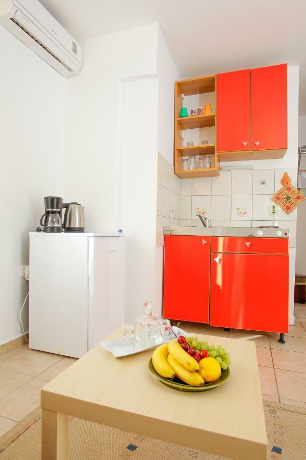 Villa Lavanda Паг Екстериор снимка