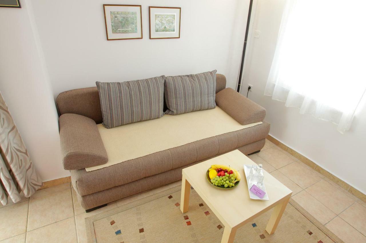 Villa Lavanda Паг Екстериор снимка