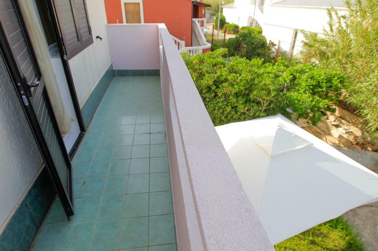 Villa Lavanda Паг Екстериор снимка
