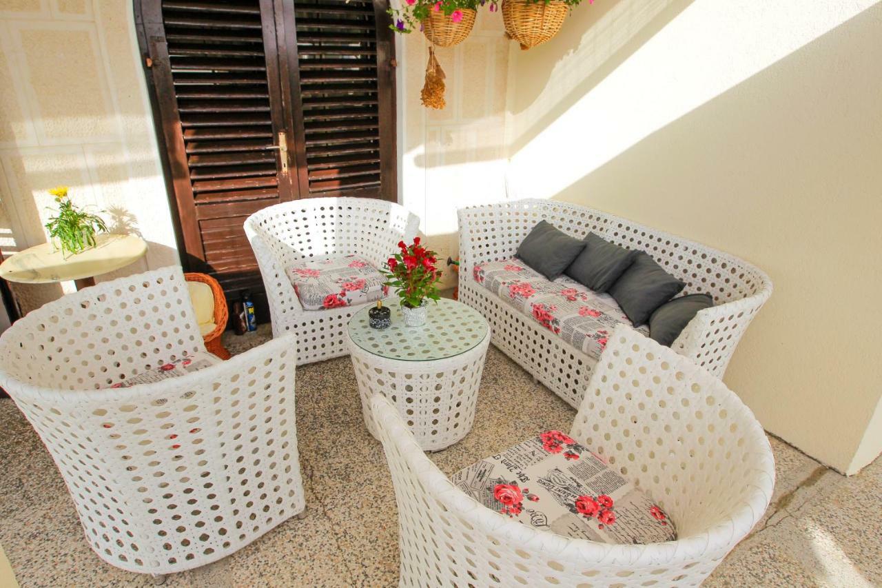 Villa Lavanda Паг Екстериор снимка