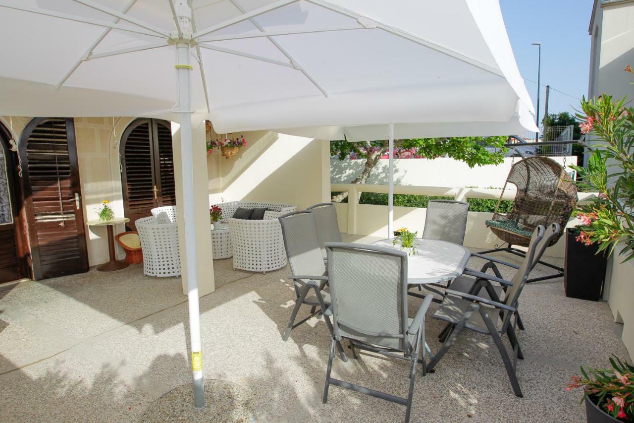 Villa Lavanda Паг Екстериор снимка